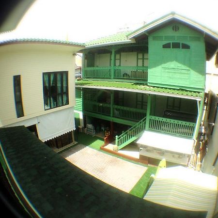 Green Teak House Bangkok Kültér fotó
