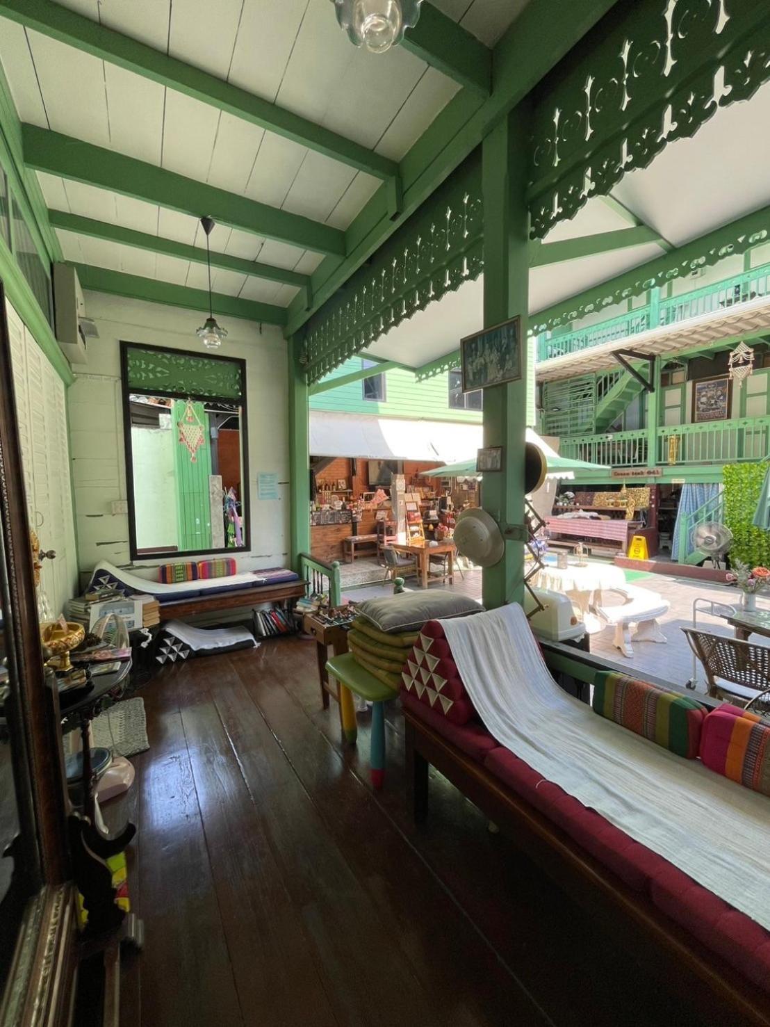 Green Teak House Bangkok Kültér fotó