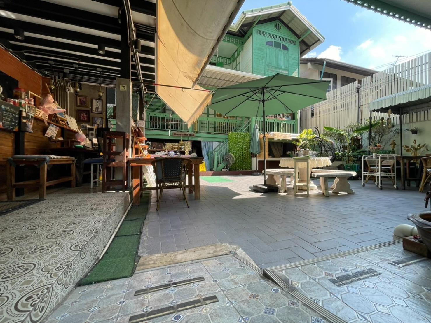 Green Teak House Bangkok Kültér fotó