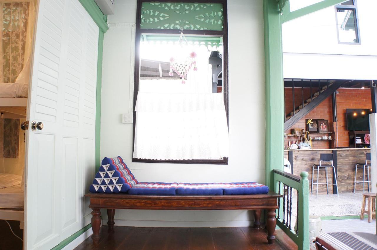 Green Teak House Bangkok Kültér fotó
